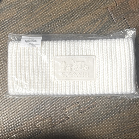 Coach Headband - Picture 2 of 4
